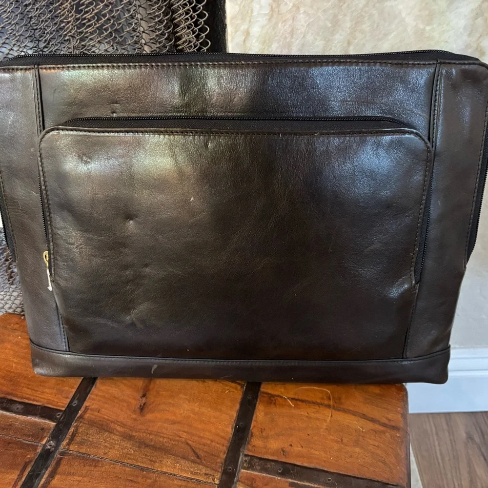 Fossil Black Laptop Bag Sleek Leather Design